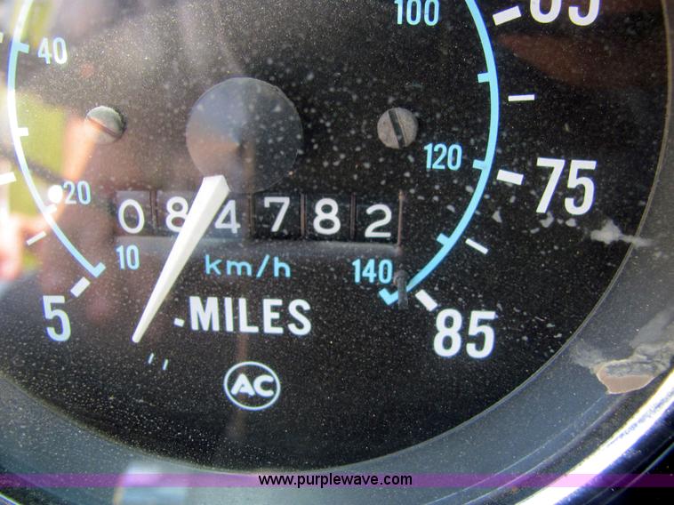 image for item 6686 1988 GMC Brigadier fire truck