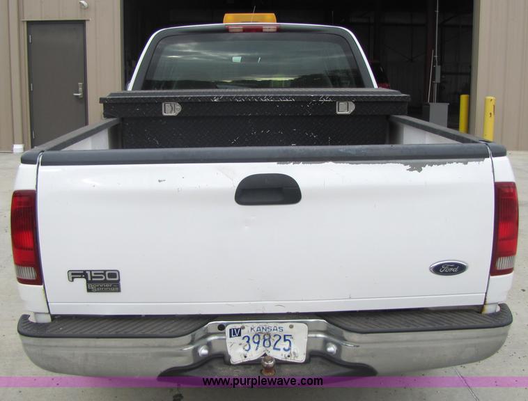 image for item 7250 2000 Ford F150 XL extended cab pickup