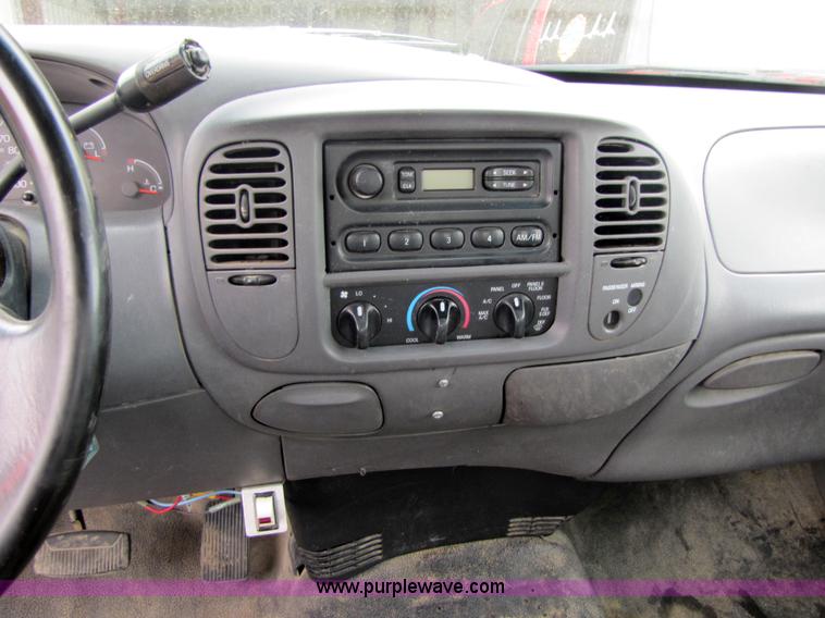 image for item 7250 2000 Ford F150 XL extended cab pickup