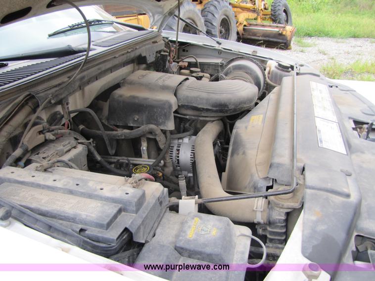 image for item 7250 2000 Ford F150 XL extended cab pickup