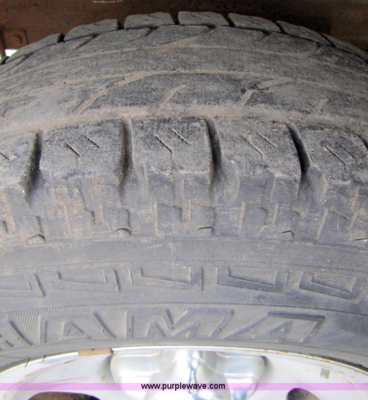 image for item 7250 2000 Ford F150 XL extended cab pickup