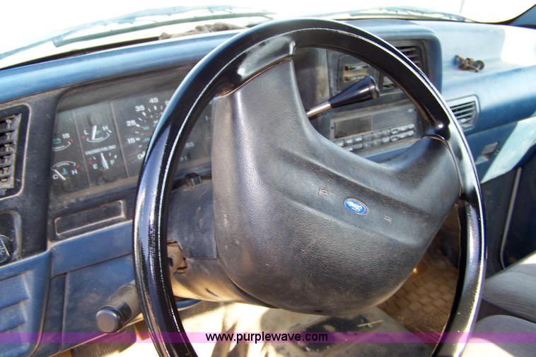 image for item 7281 1993 Ford Ranger pickup truck