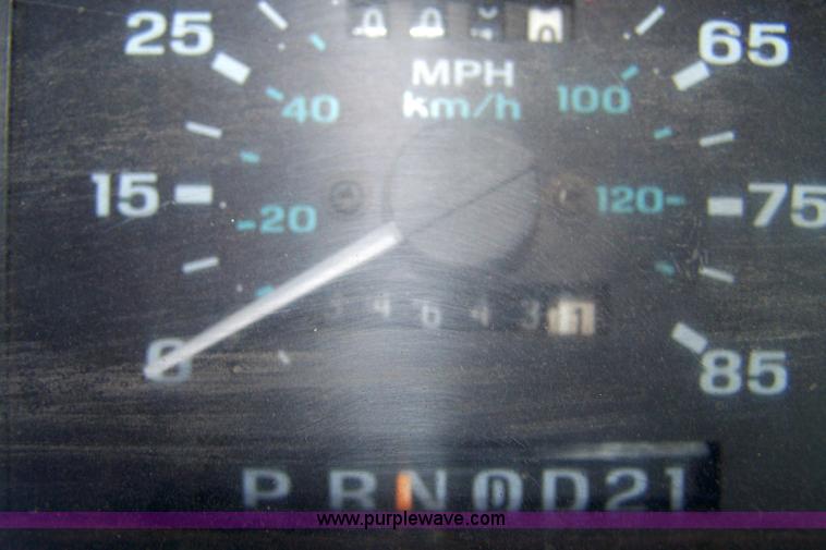 image for item 7281 1993 Ford Ranger pickup truck