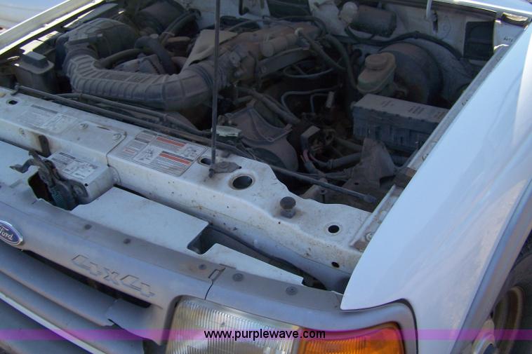 image for item 7281 1993 Ford Ranger pickup truck