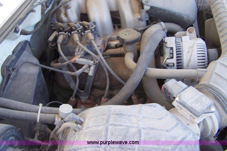 image for item 7281 1993 Ford Ranger pickup truck