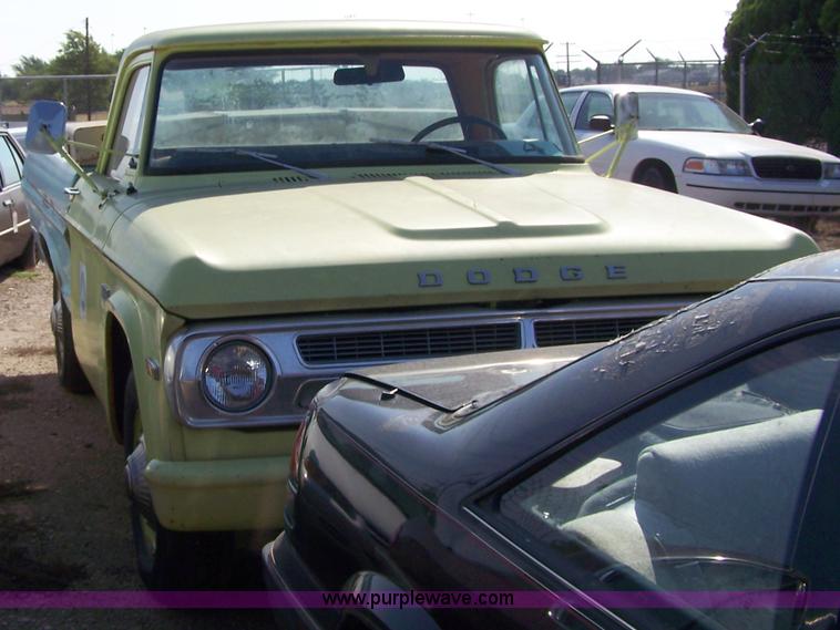 image for item 7282 1971 Dodge pickup truck