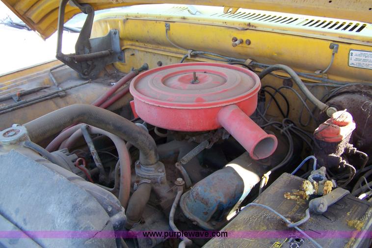 image for item 7282 1971 Dodge pickup truck
