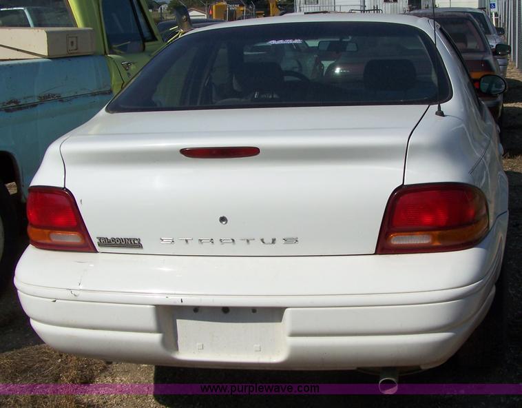 image for item 7283 2000 Dodge Stratus SE