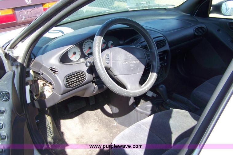 image for item 7283 2000 Dodge Stratus SE