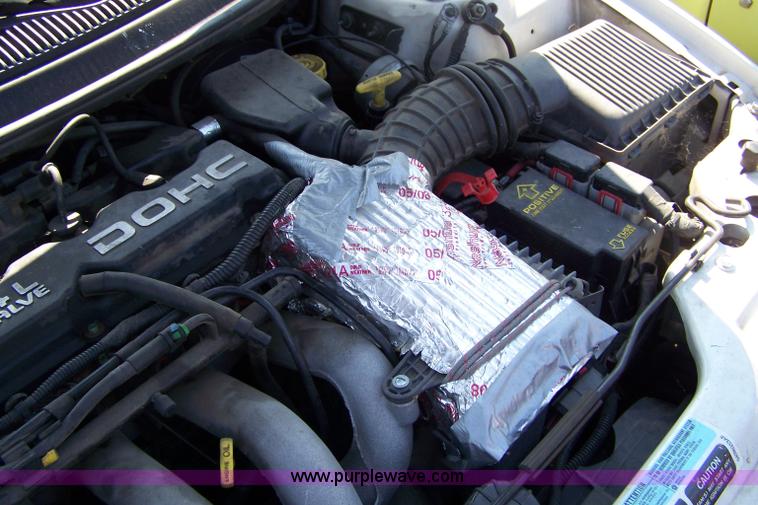 image for item 7283 2000 Dodge Stratus SE