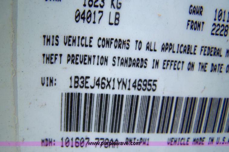 image for item 7283 2000 Dodge Stratus SE