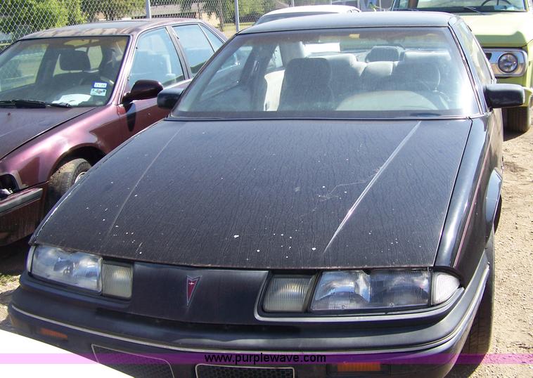 image for item 7285 1990 Pontiac Grand Prix LE