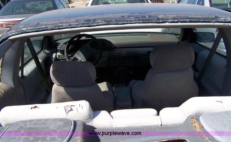 image for item 7285 1990 Pontiac Grand Prix LE