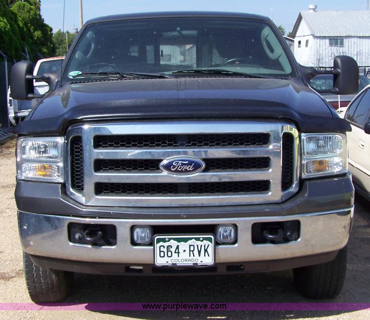 image for item 7287 2006 Ford F250 XLT Super Duty extended cap pickup truck