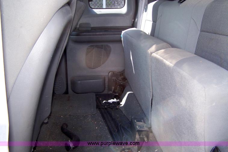 image for item 7287 2006 Ford F250 XLT Super Duty extended cap pickup truck