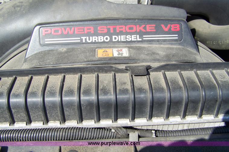 image for item 7287 2006 Ford F250 XLT Super Duty extended cap pickup truck