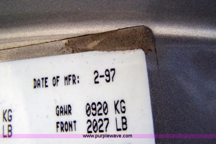 image for item 7288 1997 Dodge Intrepid