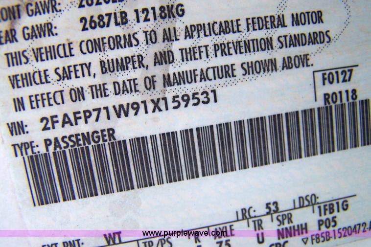 image for item 7289 2001 Ford Crown Victoria Police Interceptor