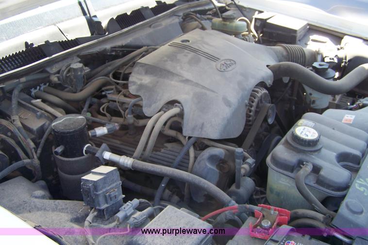 image for item 7289 2001 Ford Crown Victoria Police Interceptor