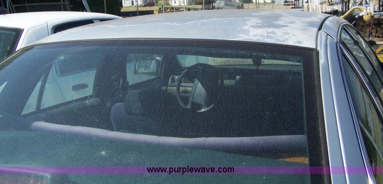 image for item 7290 1993 Ford Crown Victoria S