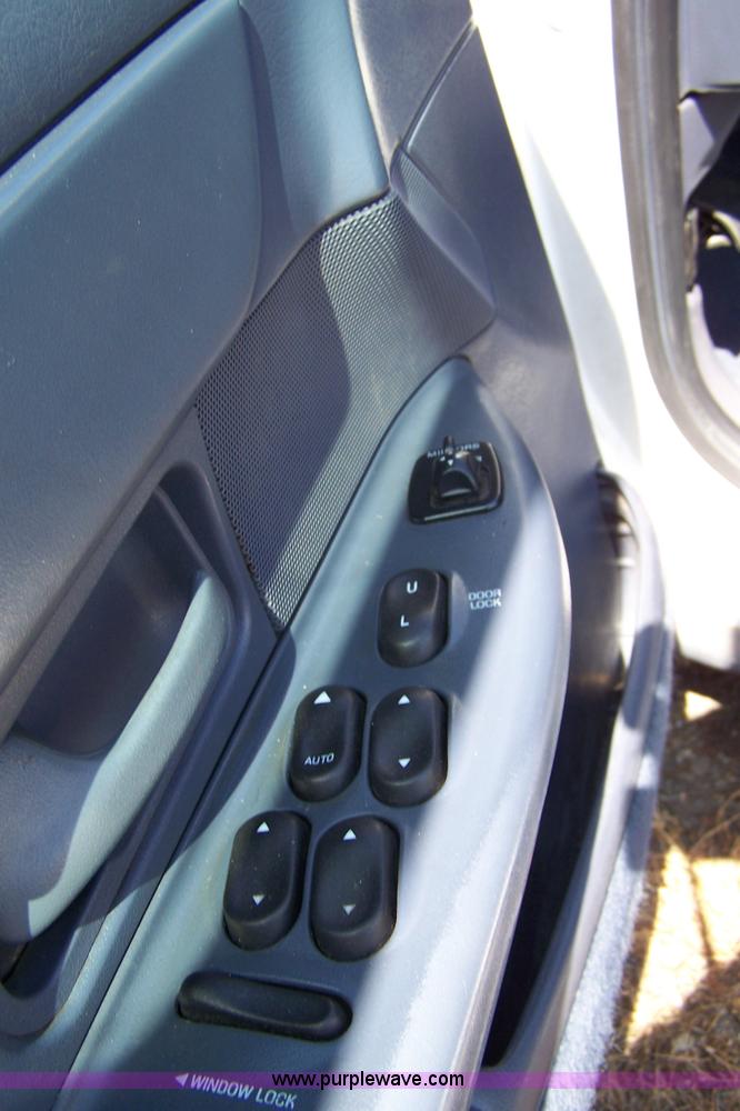 image for item 7291 2004 Ford Crown Victoria Police Interceptor