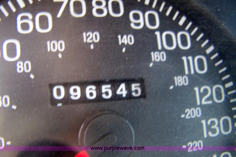 image for item 7291 2004 Ford Crown Victoria Police Interceptor