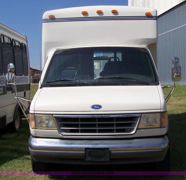 image for item 7292 1995 Ford E350 transit bus