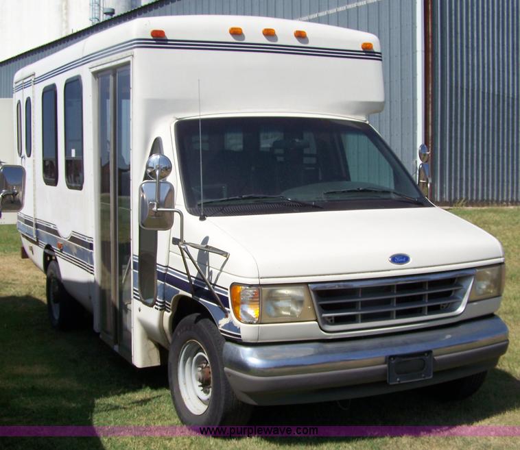 image for item 7292 1995 Ford E350 transit bus