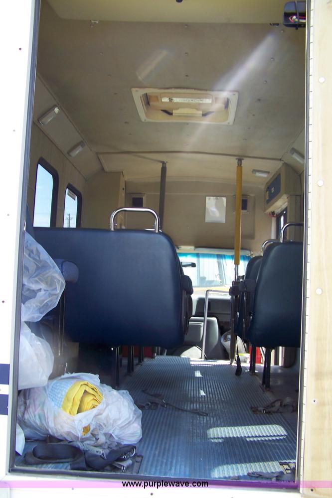 image for item 7292 1995 Ford E350 transit bus