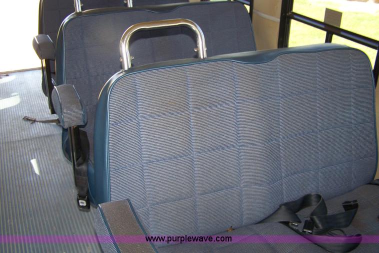image for item 7292 1995 Ford E350 transit bus