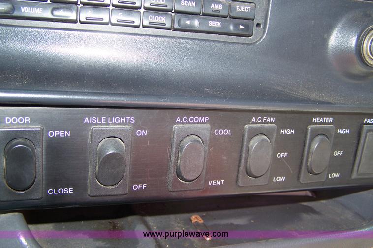 image for item 7292 1995 Ford E350 transit bus