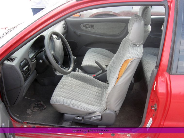 image for item 9210 1994 Dodge Colt