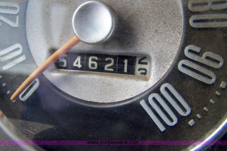 image for item 9283 1963 Ford F600 water truck