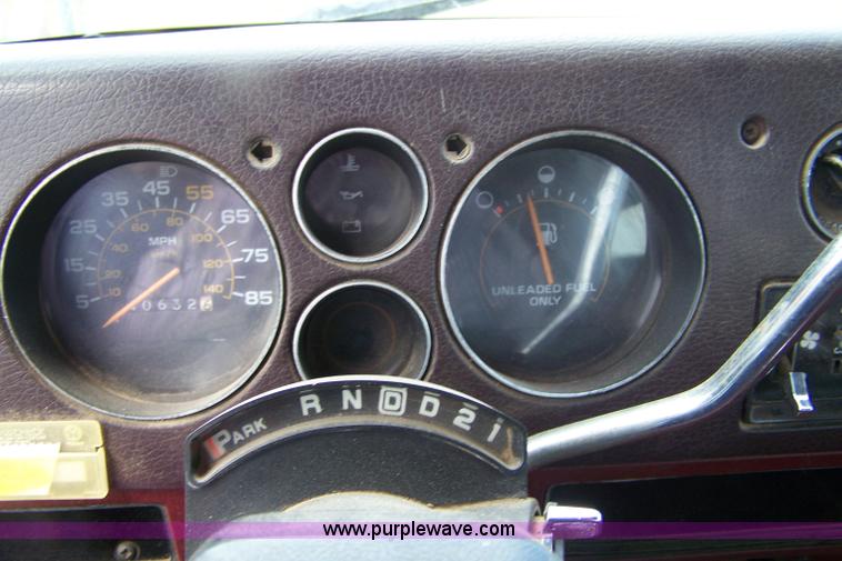 image for item 9286 1987 Chevrolet G30 van