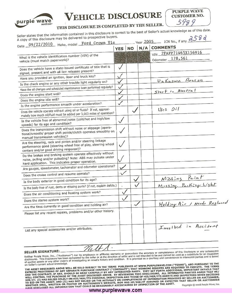image for item 2582 2005 Ford Crown Victoria Police Interceptor