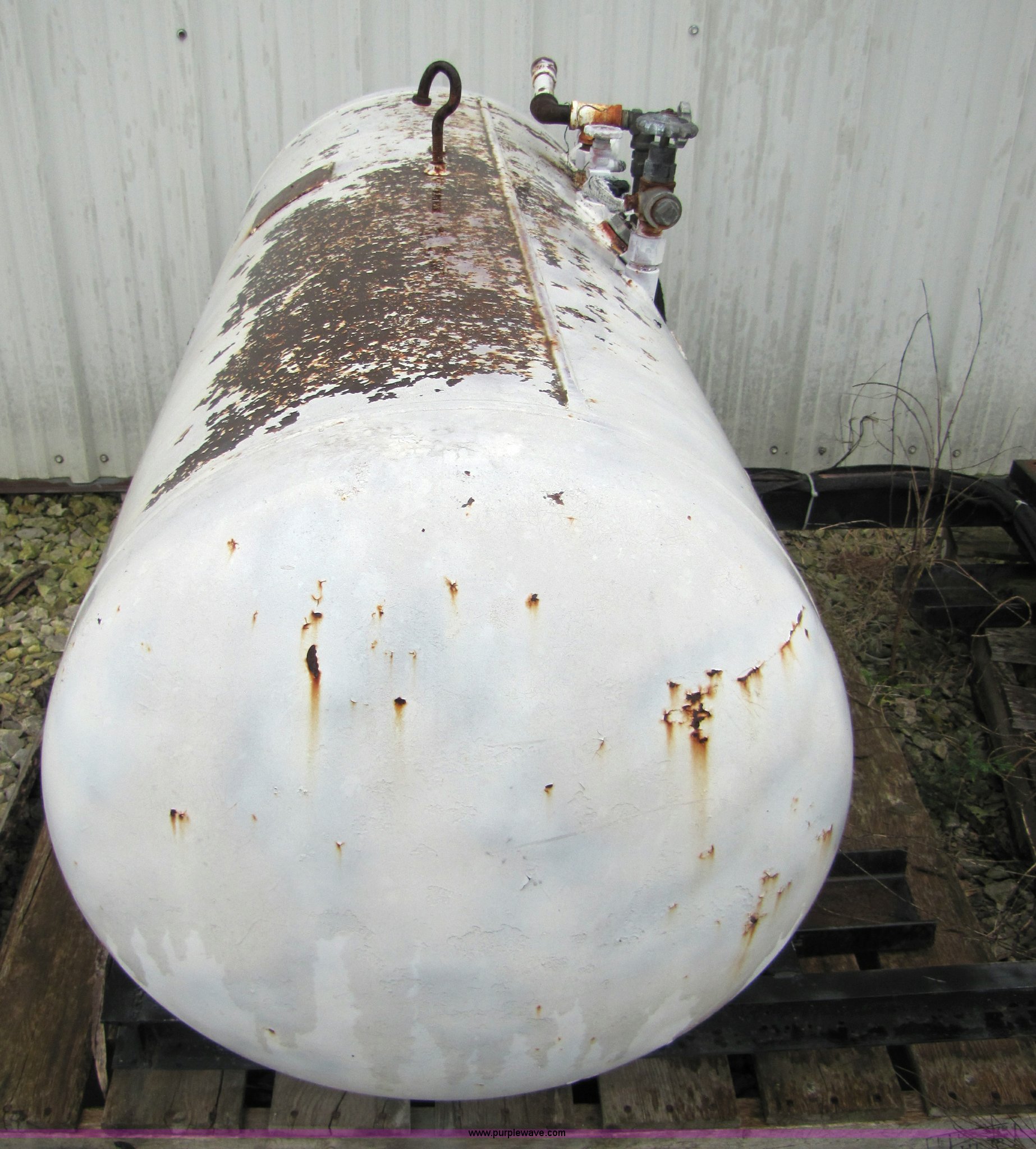 110 gallon propane tank on skid in Effingham, KS Item 4771 sold Purple Wave