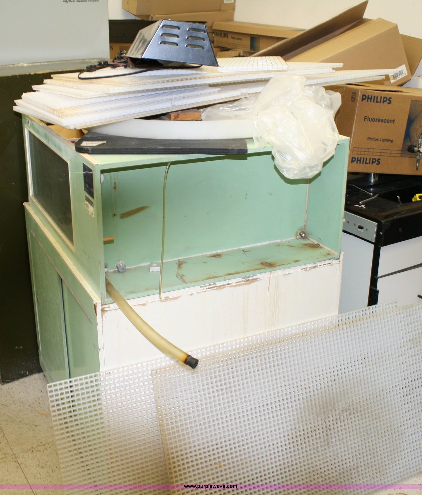 Aquarium Systems Instant Oceans aquarium in Wichita, KS Item 6910