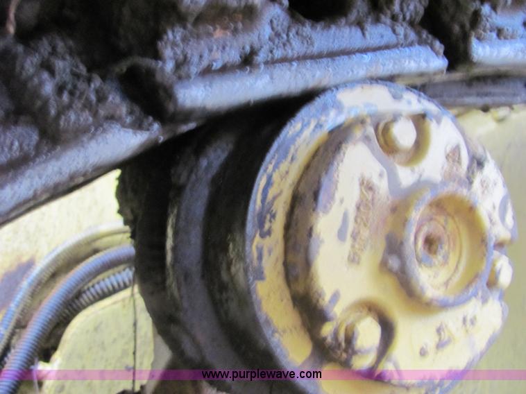 image for item 4840 1998 Caterpillar D6M LGP dozer