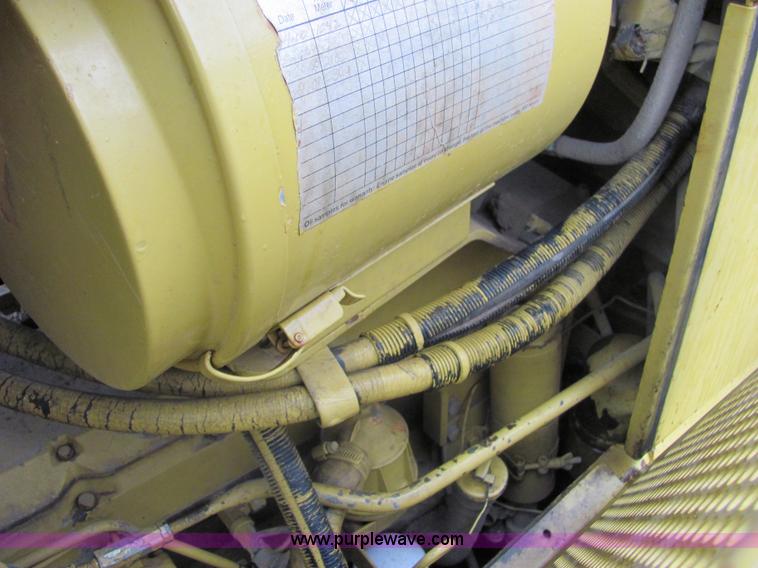 image for item 4840 1998 Caterpillar D6M LGP dozer