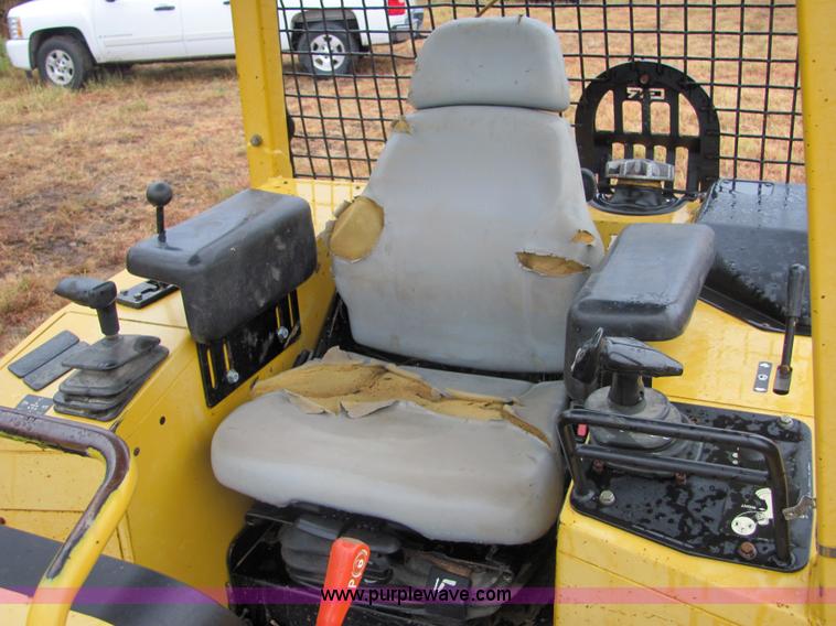 image for item 4842 2002 John Deere 450H LGP dozer
