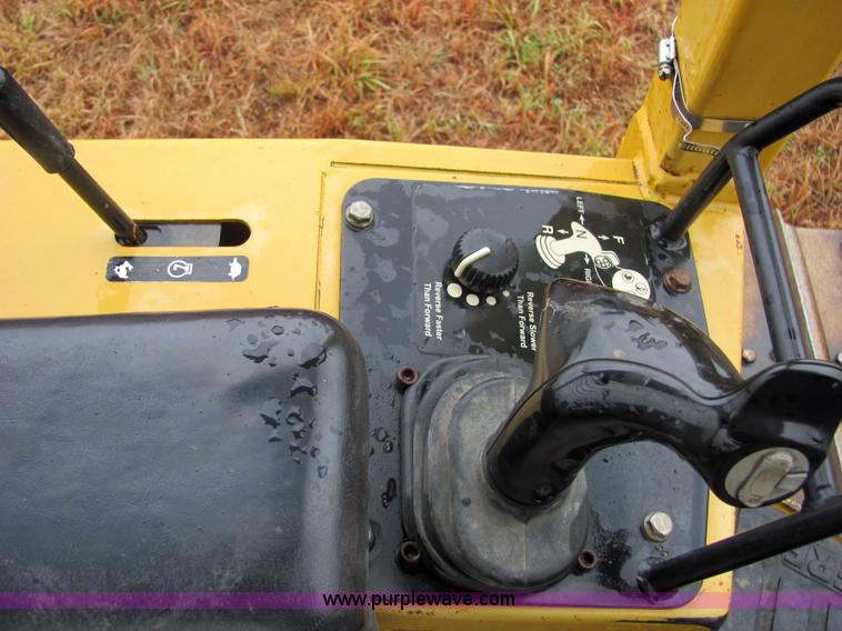 image for item 4842 2002 John Deere 450H LGP dozer