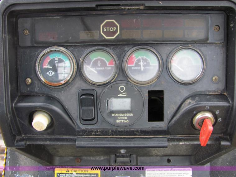 image for item 4842 2002 John Deere 450H LGP dozer