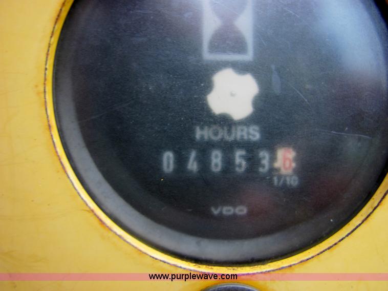 image for item 4842 2002 John Deere 450H LGP dozer