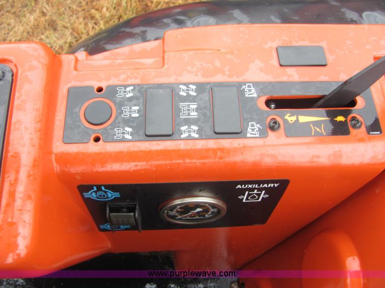 image for item 4844 2008 Ditch Witch RT95 trencher