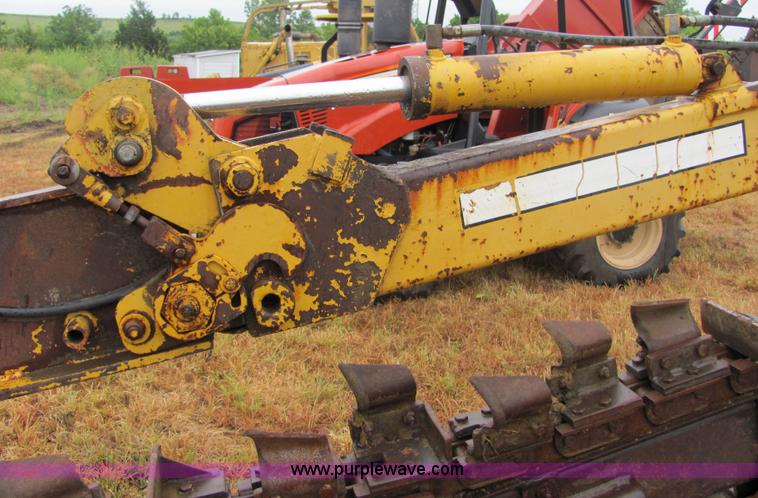 image for item 4845 1981 Vermeer T600D track trencher