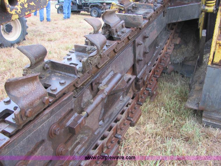 image for item 4845 1981 Vermeer T600D track trencher