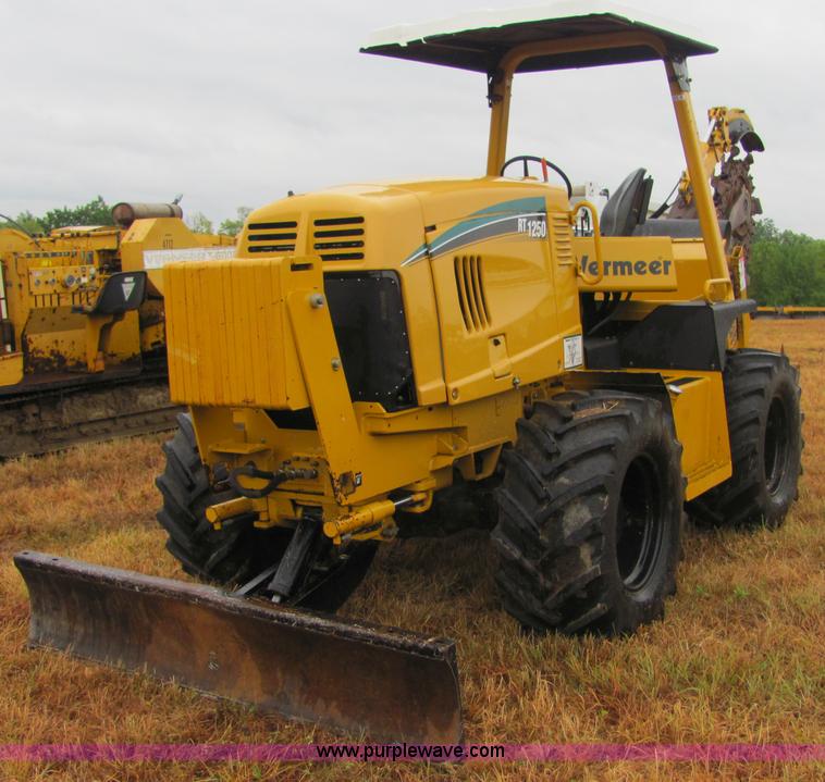 image for item 4846 2007 Vermeer RT1250 trencher