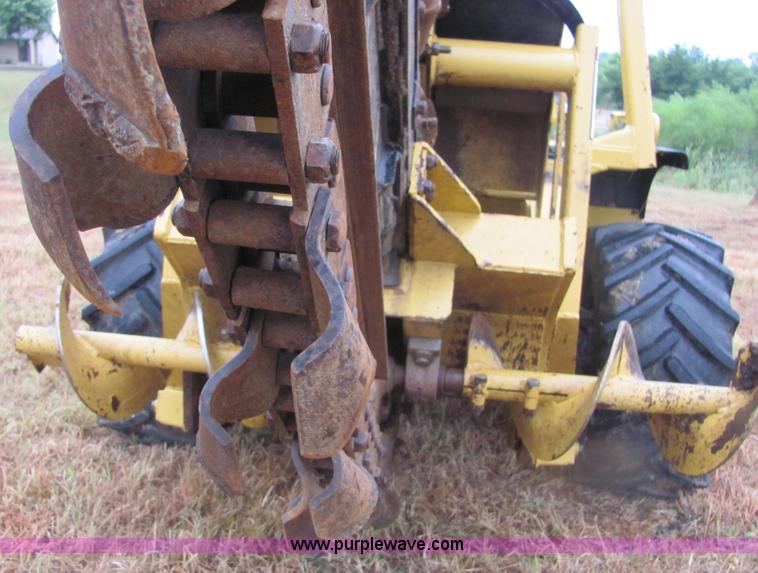 image for item 4846 2007 Vermeer RT1250 trencher