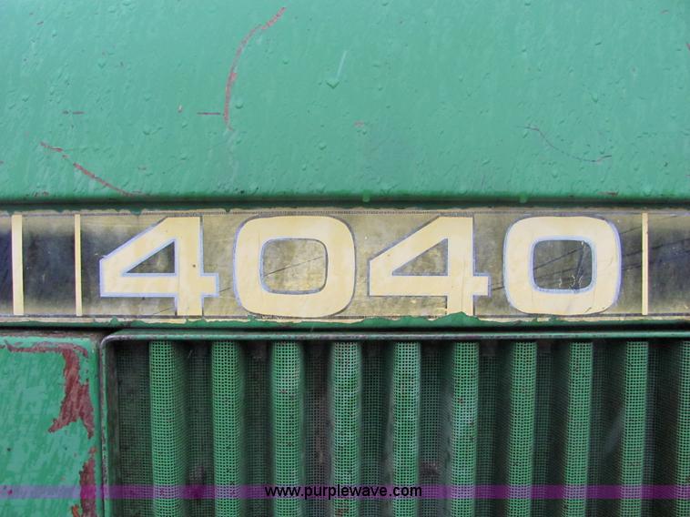 image for item 4847 1979 John Deere 4040 tractor