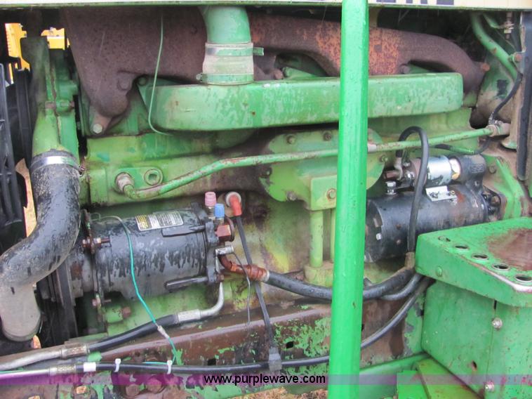 image for item 4847 1979 John Deere 4040 tractor